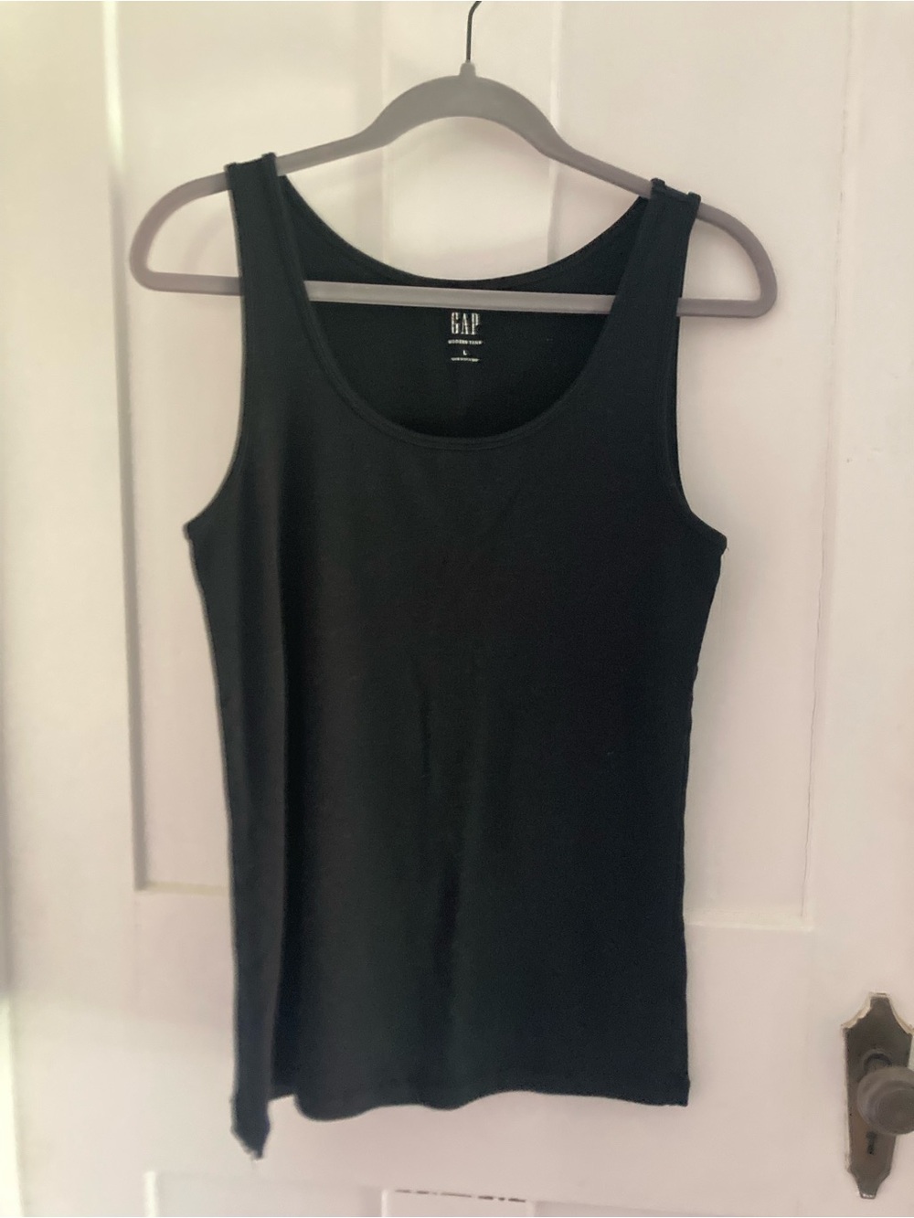 GAP Black Scoop Neck Tank Top